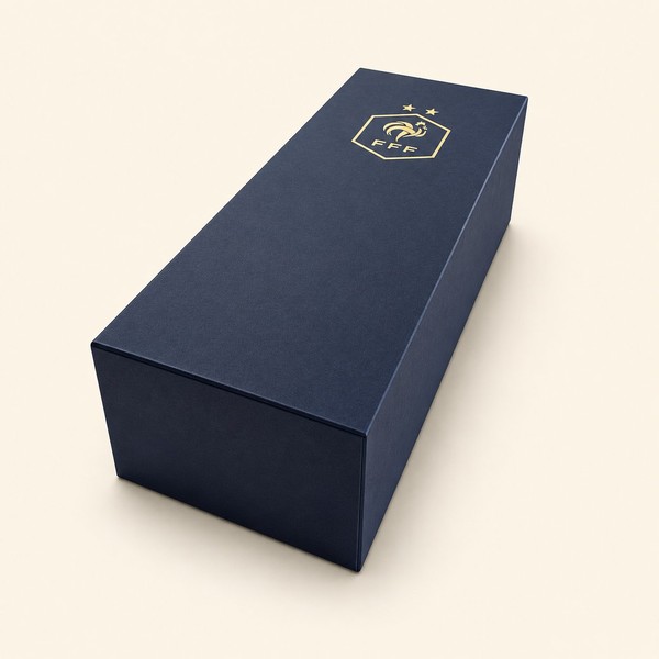 Coffret de luxe bleu nuit a dorure or, fabrication francaise