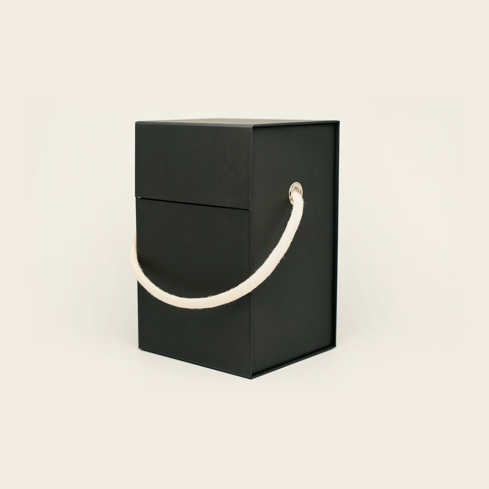 Boîte noire, poignée corde, pièce de la Haute Collection Luxe Packaging