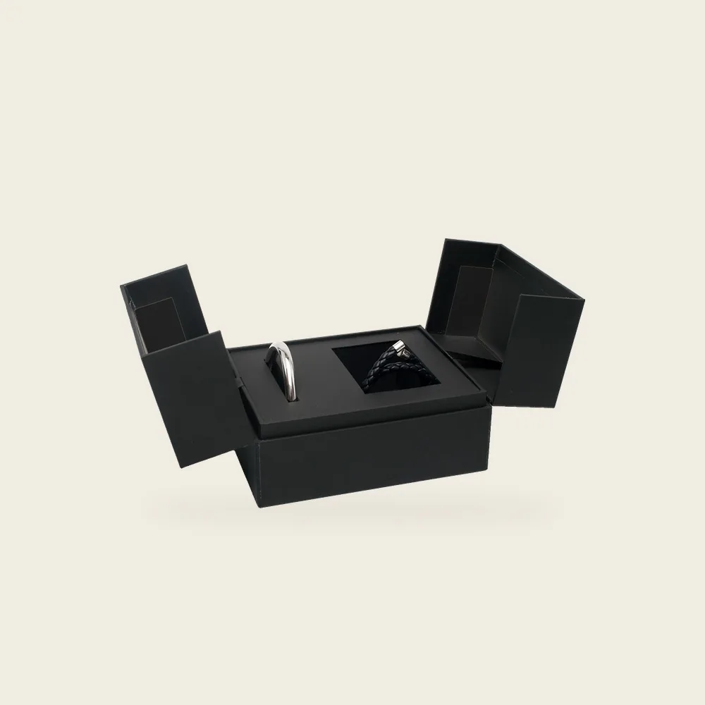 Coffret noir à volets, pièce de la Haute Collection Luxe Packaging